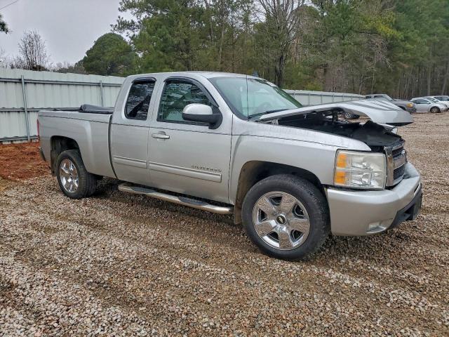 Chevrolet Silverado C1500 Ltz Image 4