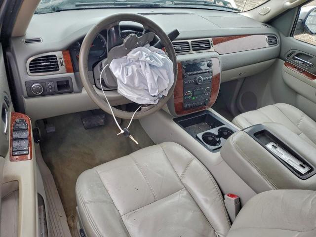 Chevrolet Silverado C1500 Ltz Image 6