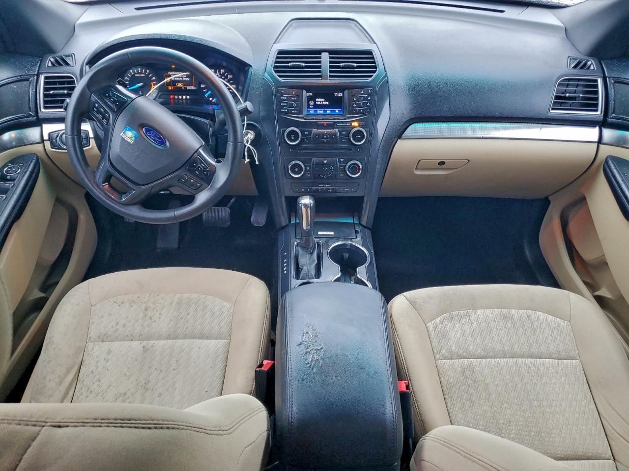 Ford Explorer Image 6