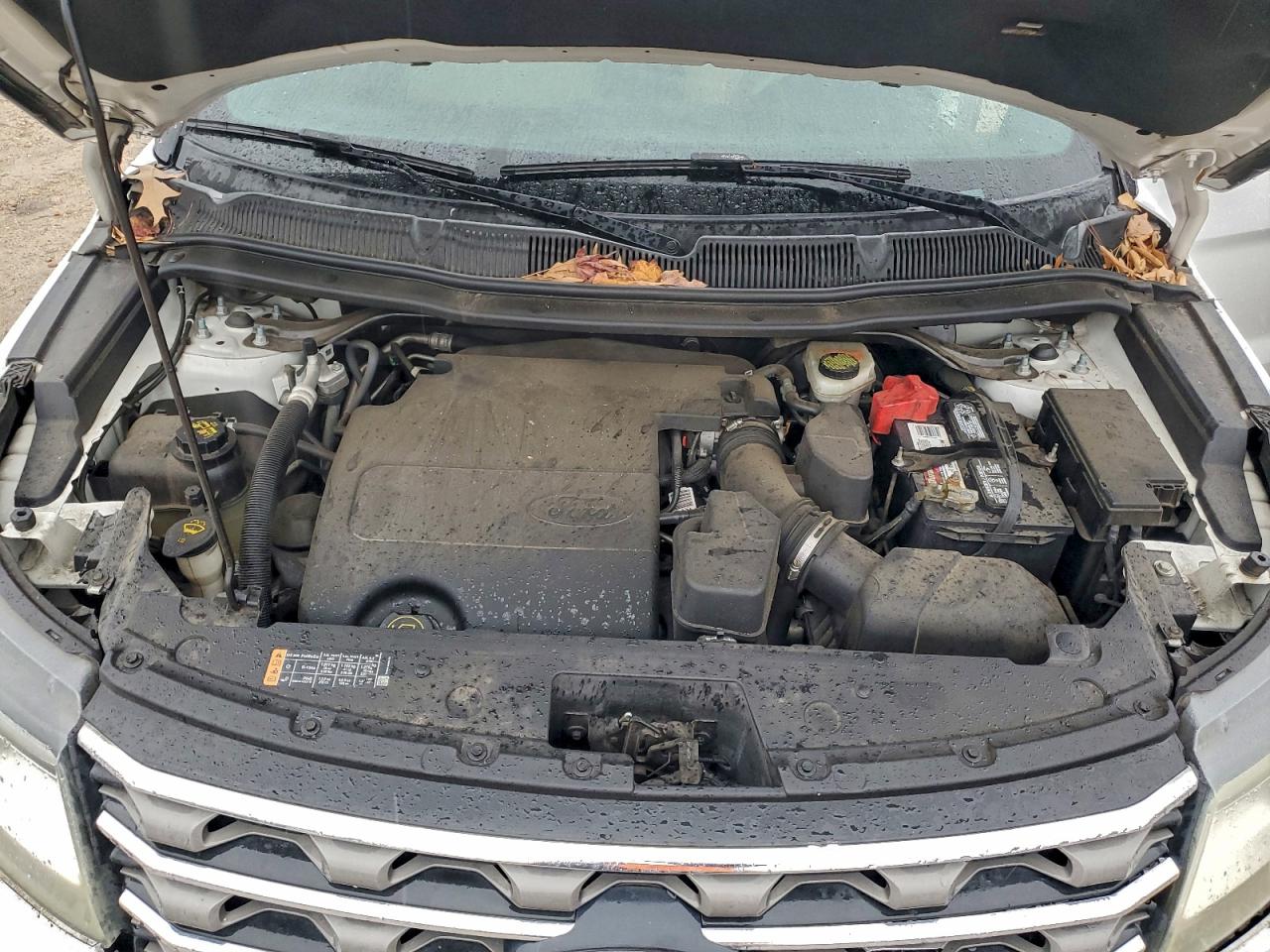 Ford Explorer Image 12