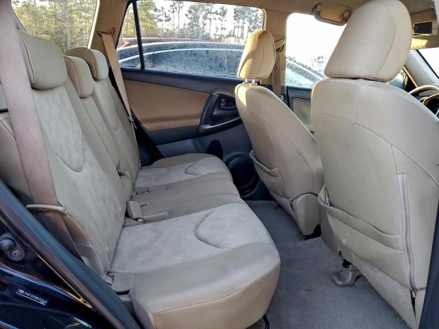 Toyota RAV4 Image 13