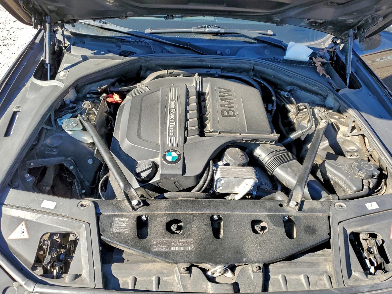 BMW 5 Series I Image 2