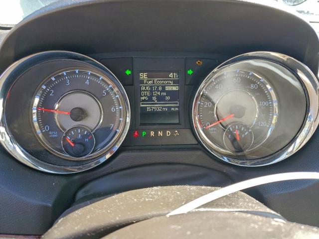 Chrysler Minivan Limited Platinum Image 11