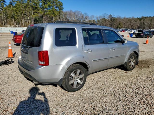 Honda Pilot Touring Image 3