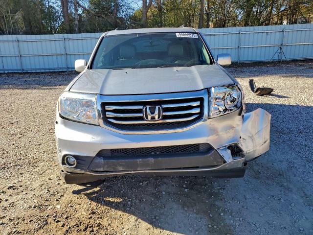 Honda Pilot Touring Image 10