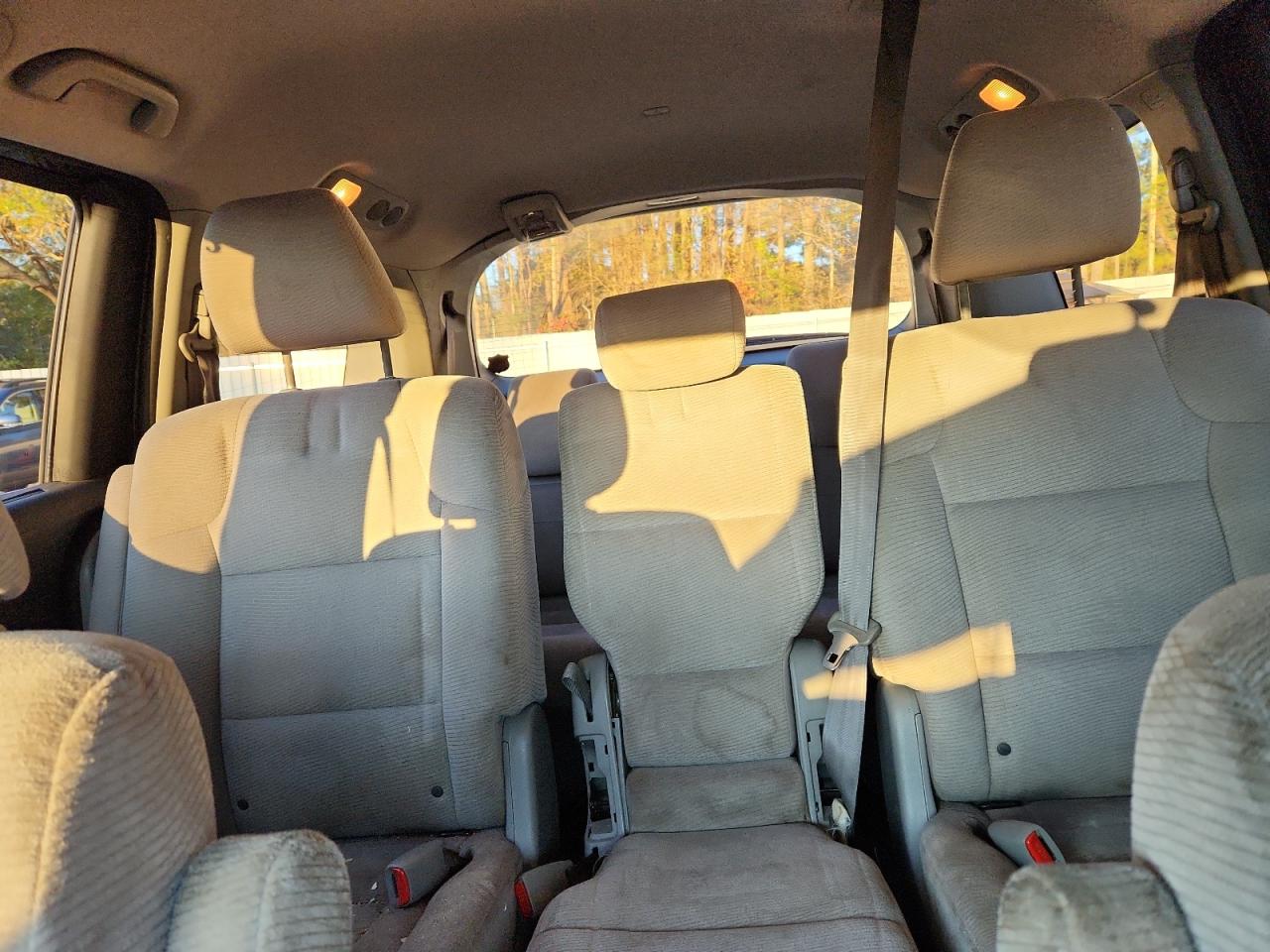 Honda Odyssey Ex Image 6