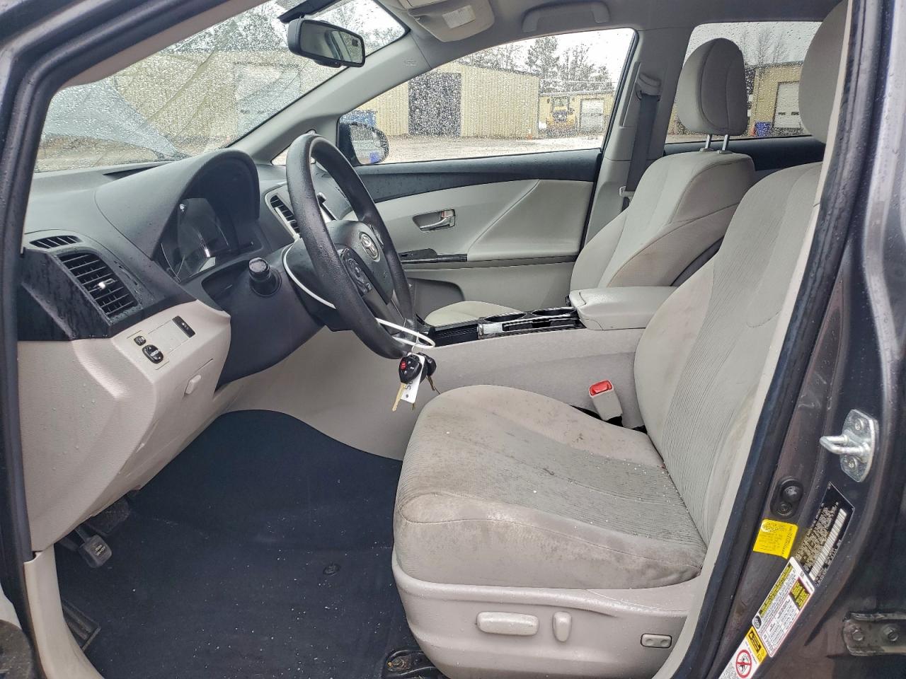 Toyota Venza Le Image 12