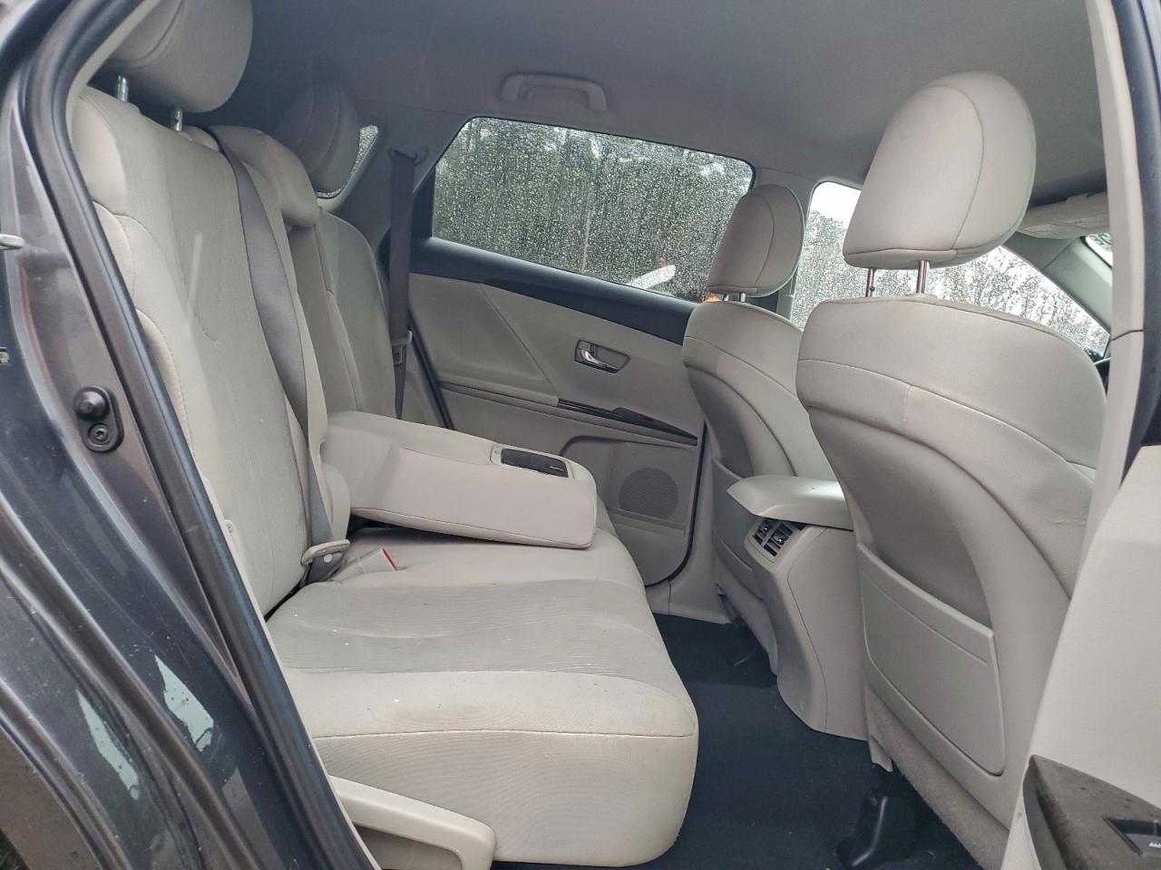 Toyota Venza Le Image 3