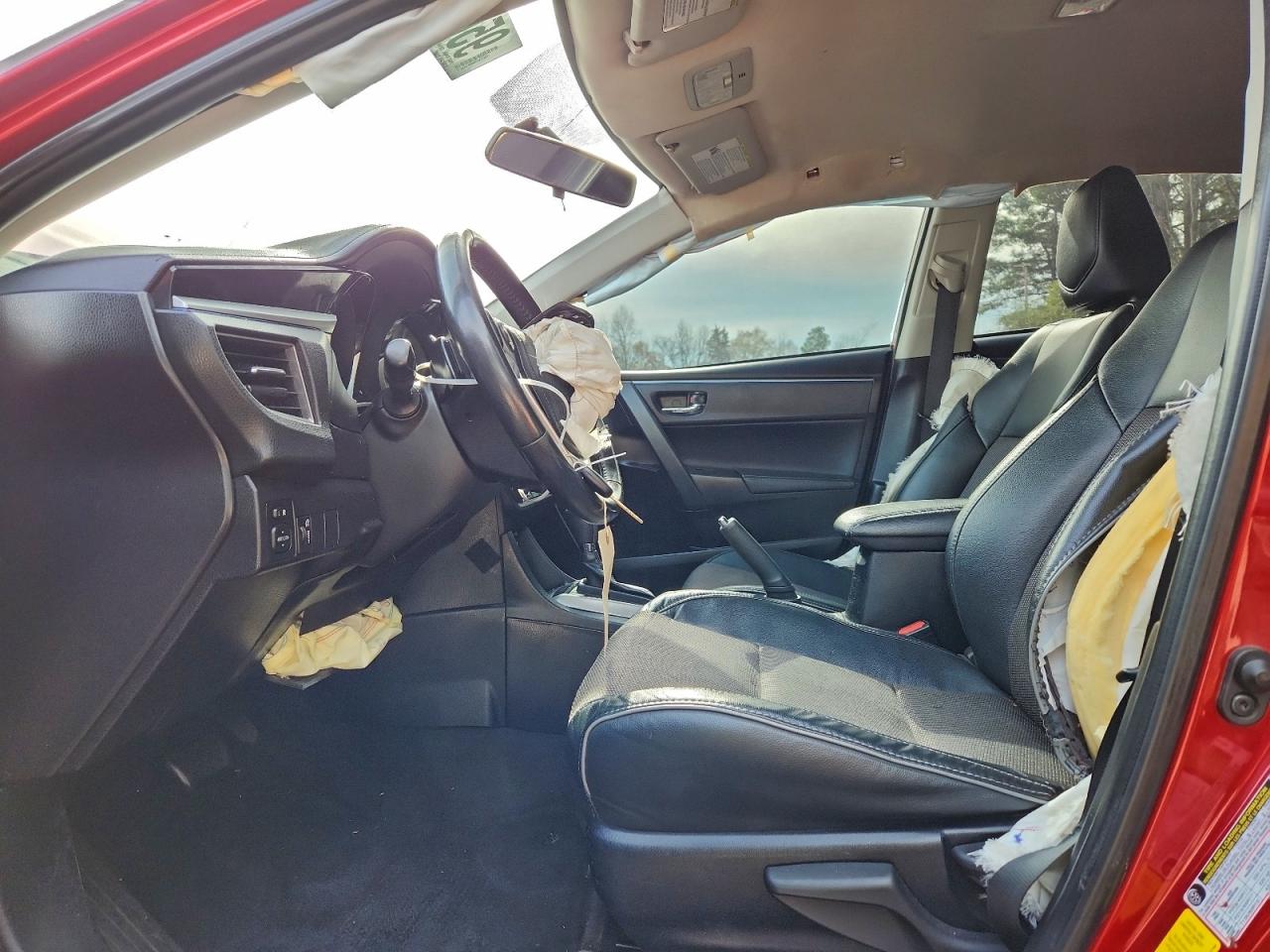 Toyota Corolla L Image 9