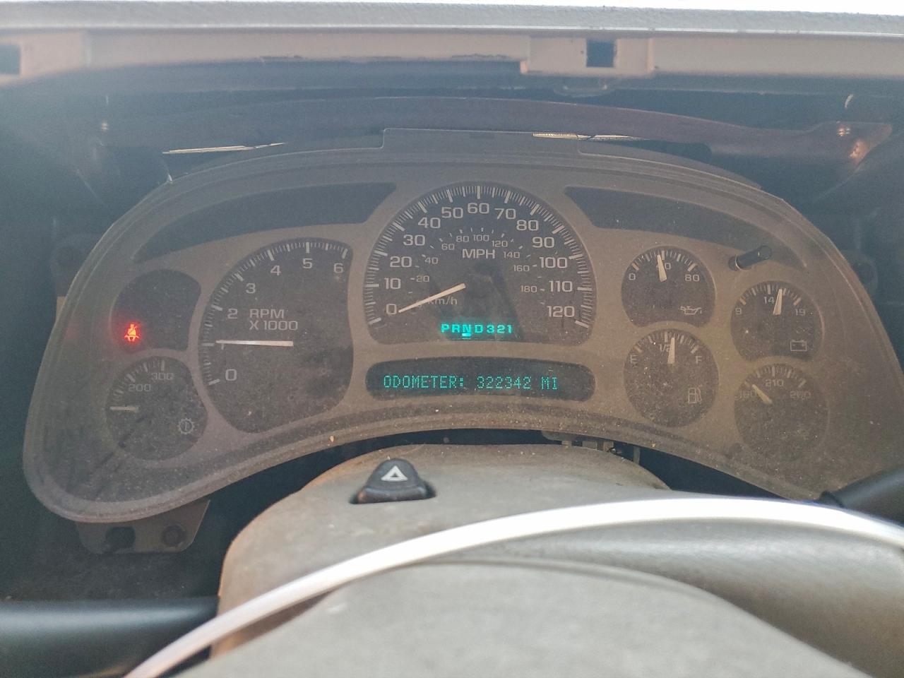 GMC Yukon Denali Image 9