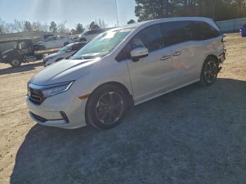  Salvage Honda Odyssey