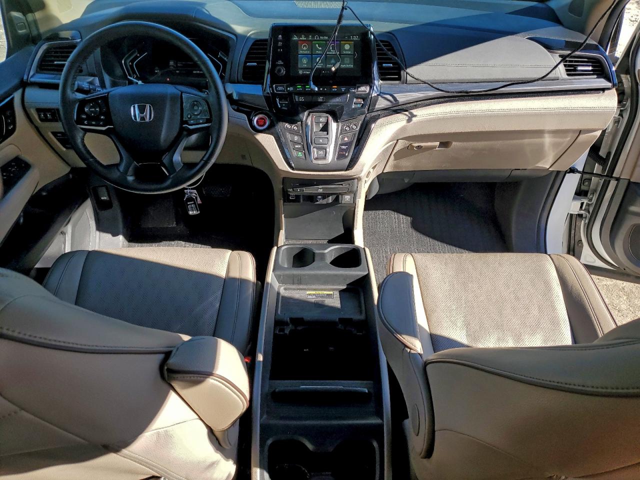 Honda Odyssey Elite Image 2