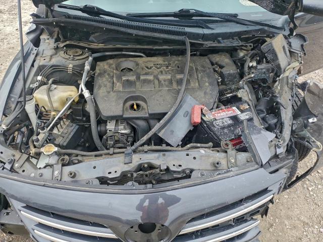 Toyota Corolla Base Image 11