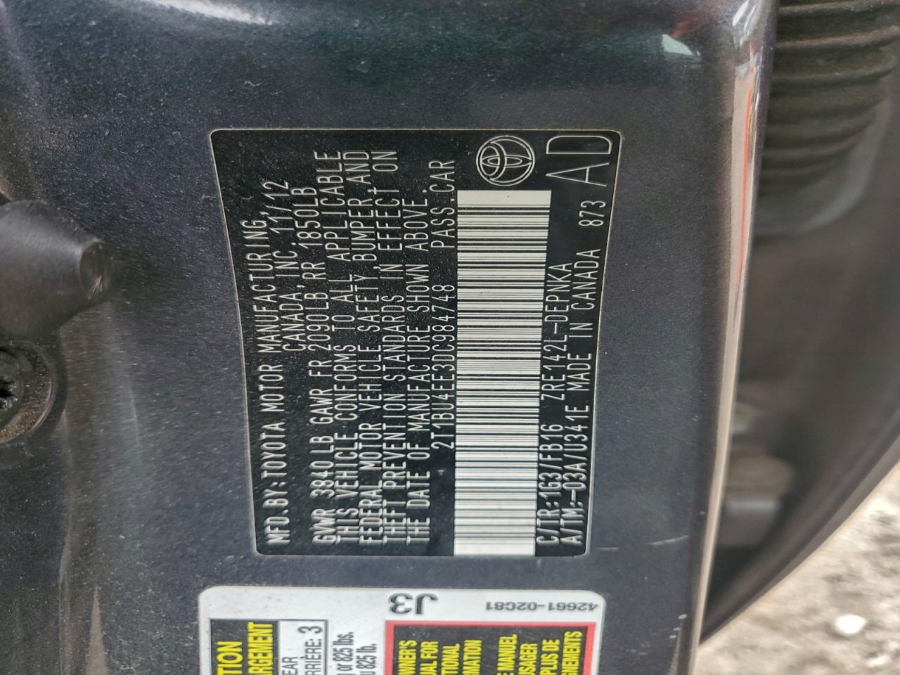 Toyota Corolla Base Image 9