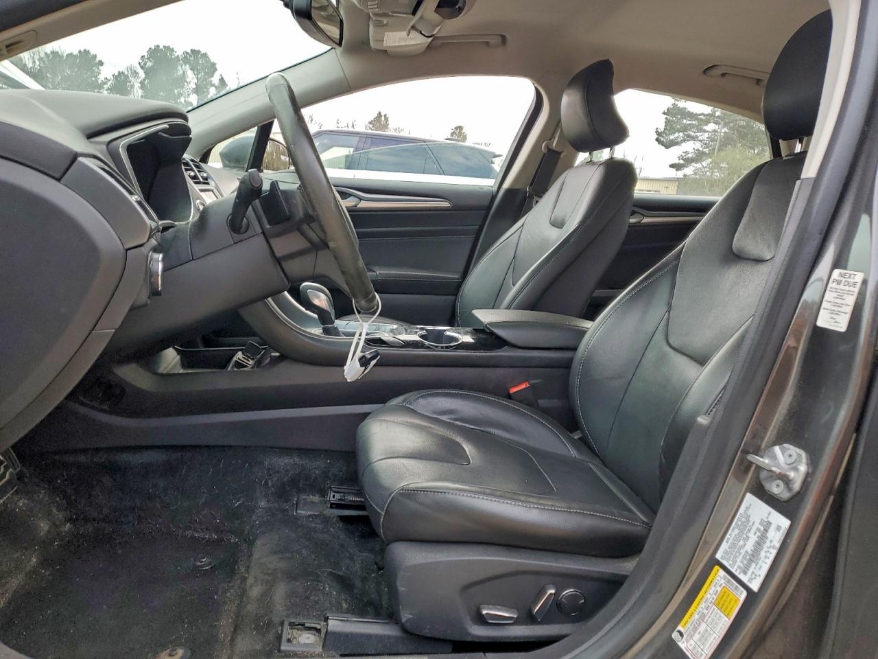 Ford Fusion Titanium Image 7