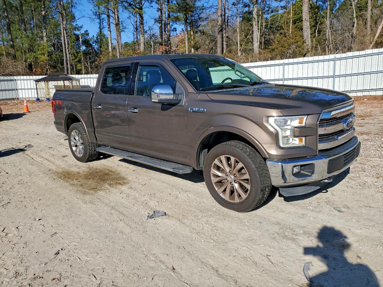 Ford F-150 Supercrew Image 4