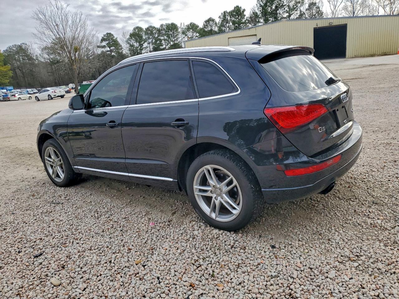 Audi Q5 Premium Plus Image 11