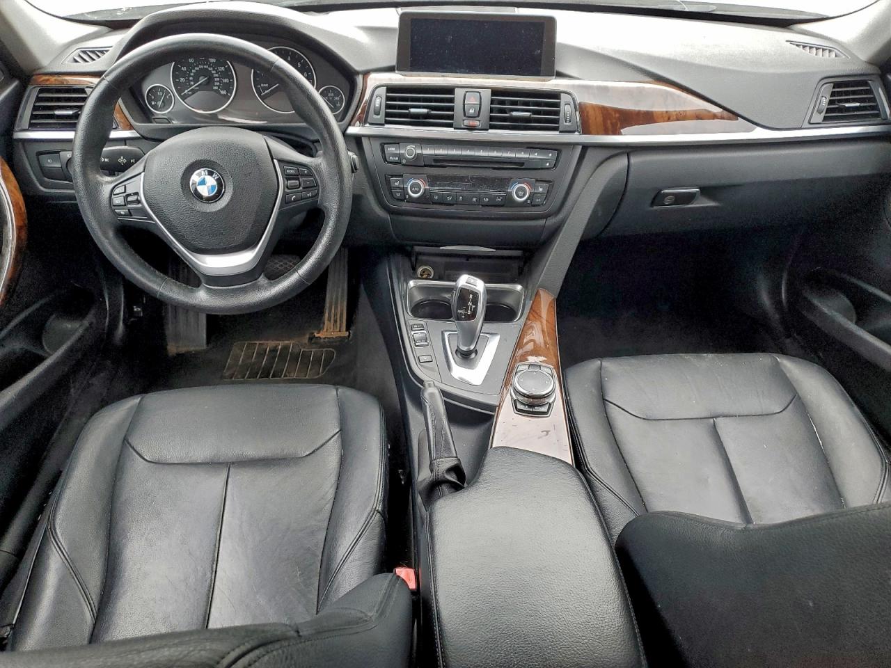 BMW 3 Series Xi Image 11