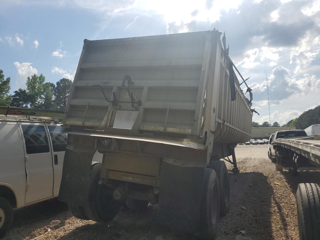 Fruehauf Trailer Image 2