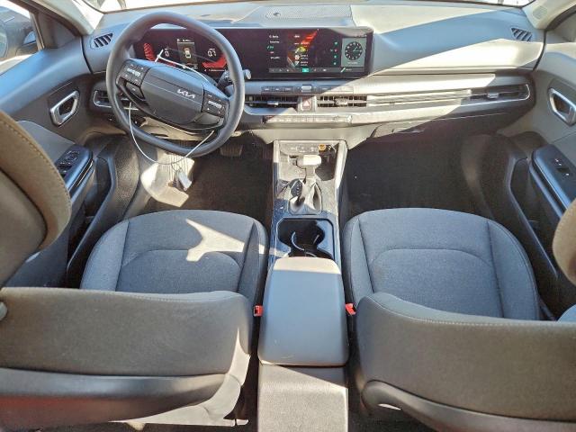 Kia K4 Lx Lx Image 4