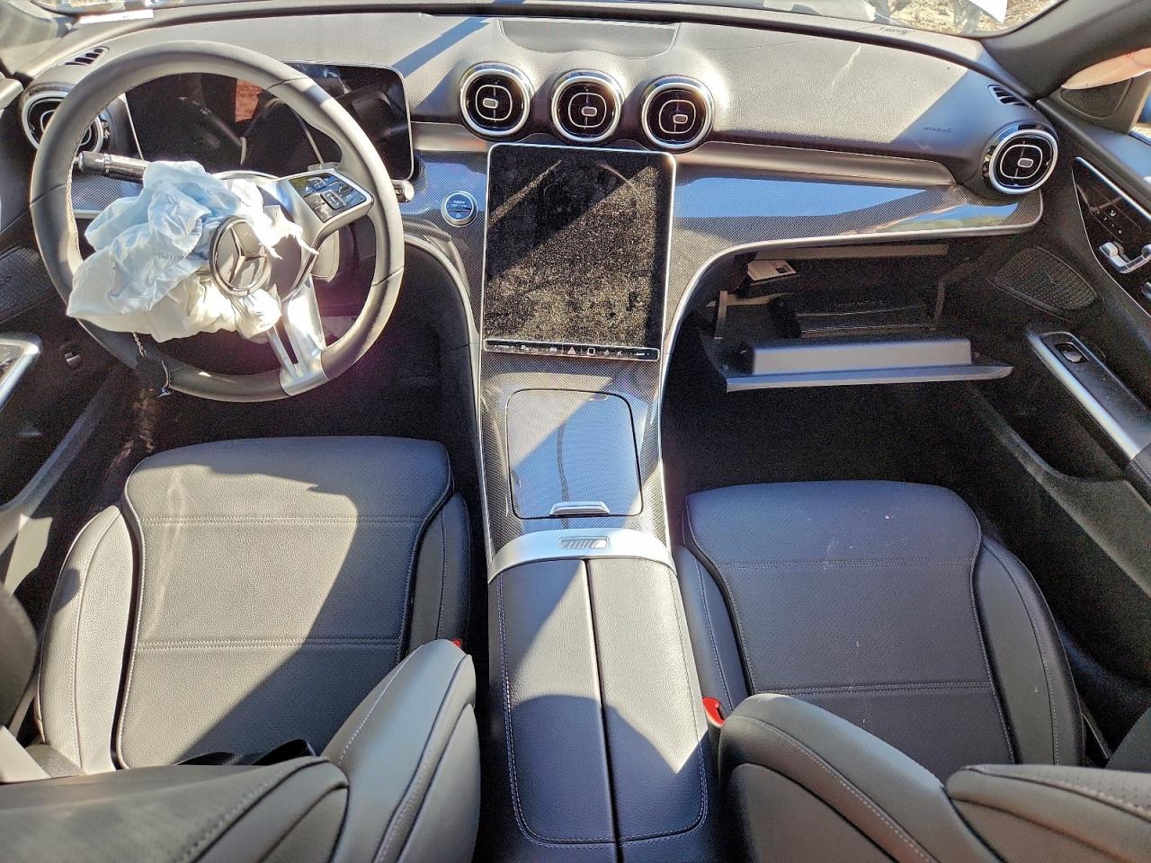 Mercedes-Benz C-Class 300 4matic Image 12