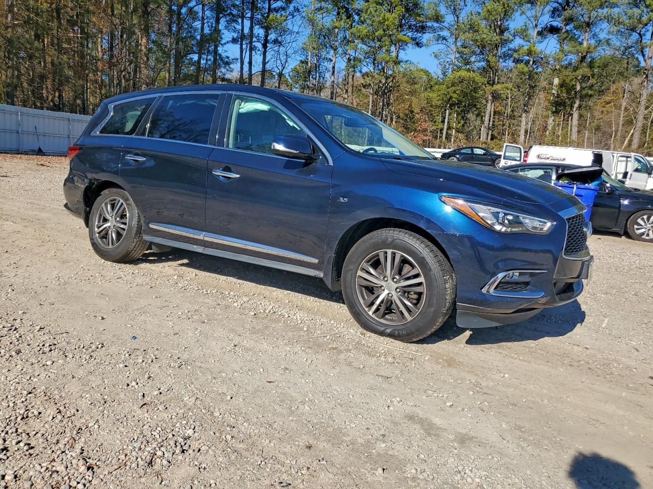 INFINITI Qx Luxe Image 12