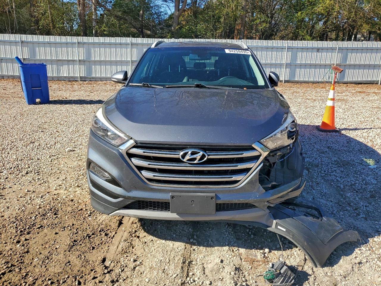 Hyundai TUCSON Limited Image 2