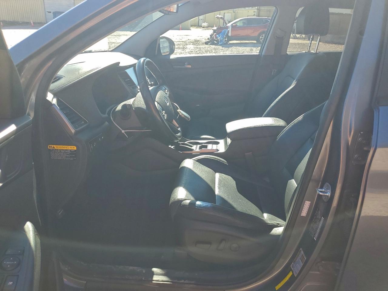 Hyundai TUCSON Limited Image 5