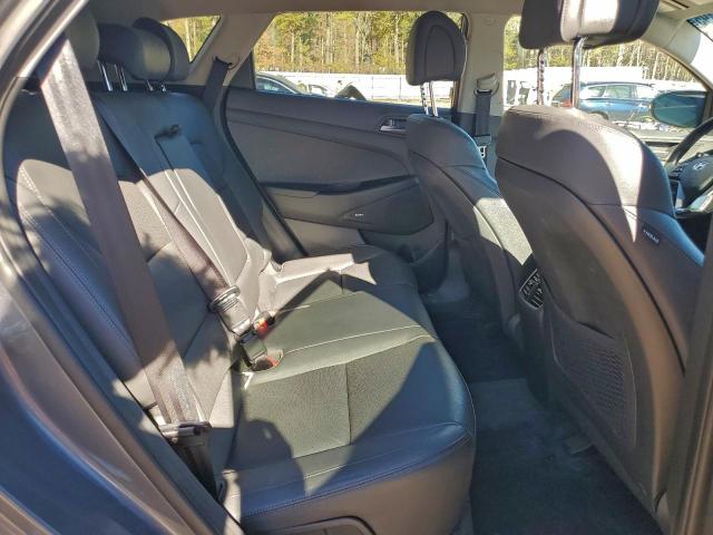 Hyundai TUCSON Limited Image 12