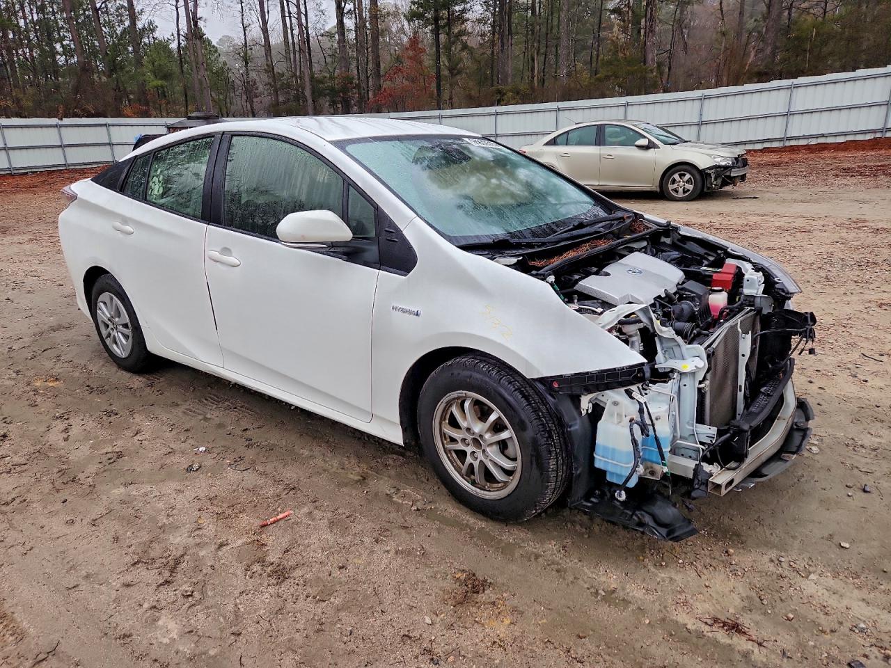 Toyota Prius Image 11