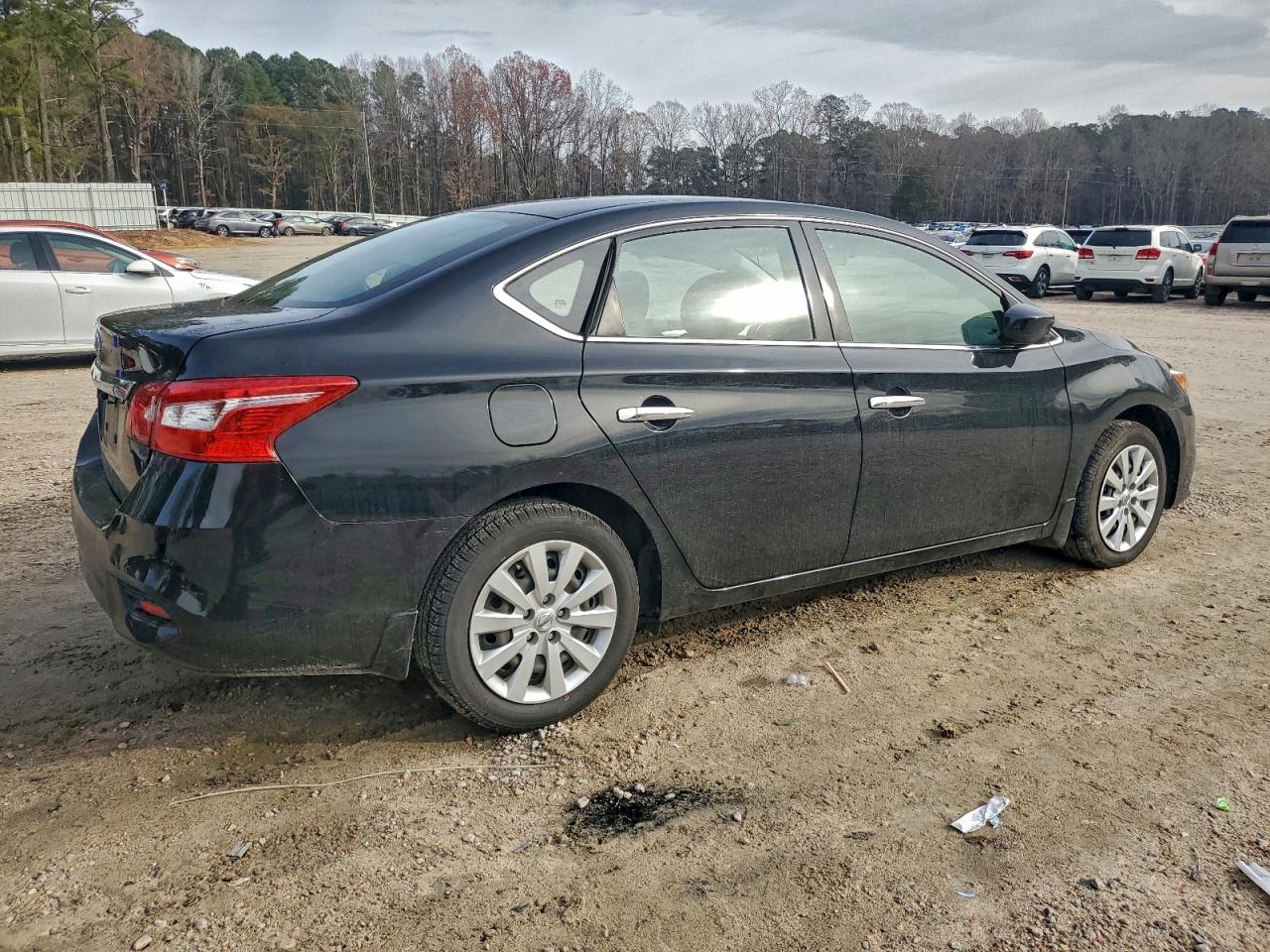 Nissan Sentra S Image 5