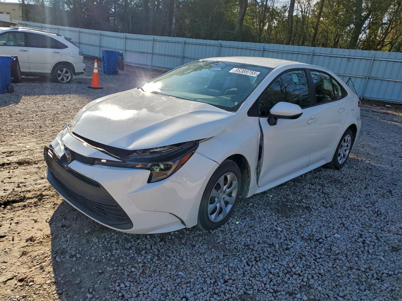 Toyota Corolla Le Image 1