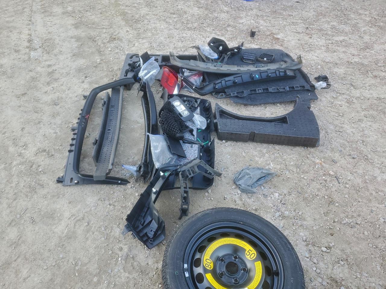 Volkswagen GTI Image 13