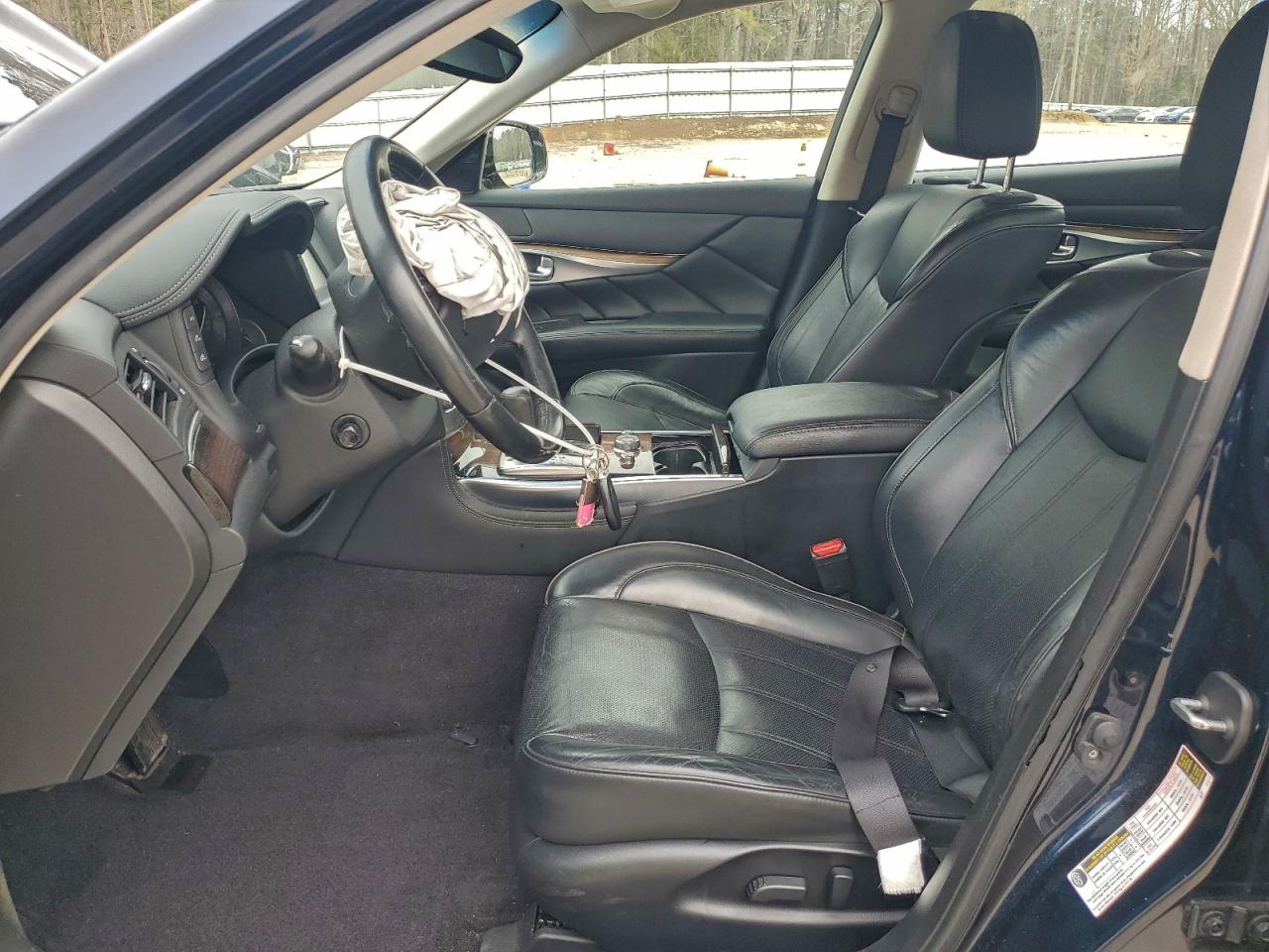 INFINITI Q70 3.7 Image 9