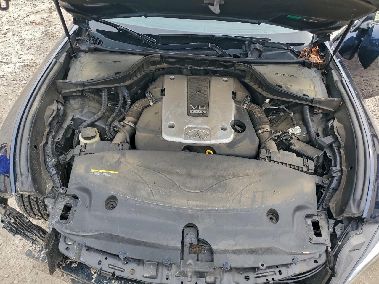 INFINITI Q70 3.7 Image 6