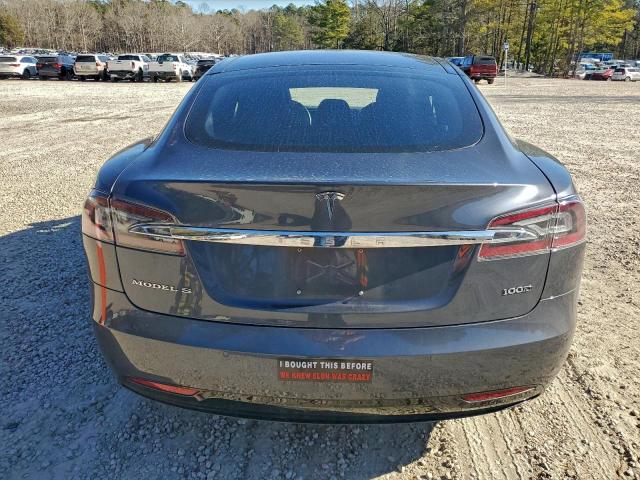 Tesla Model S Image 11