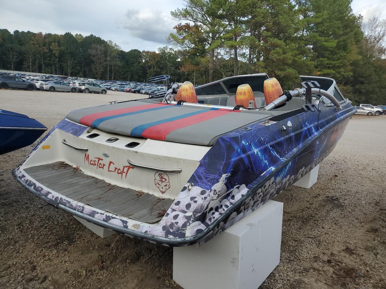 Mastercraft Craft Boat Image 4