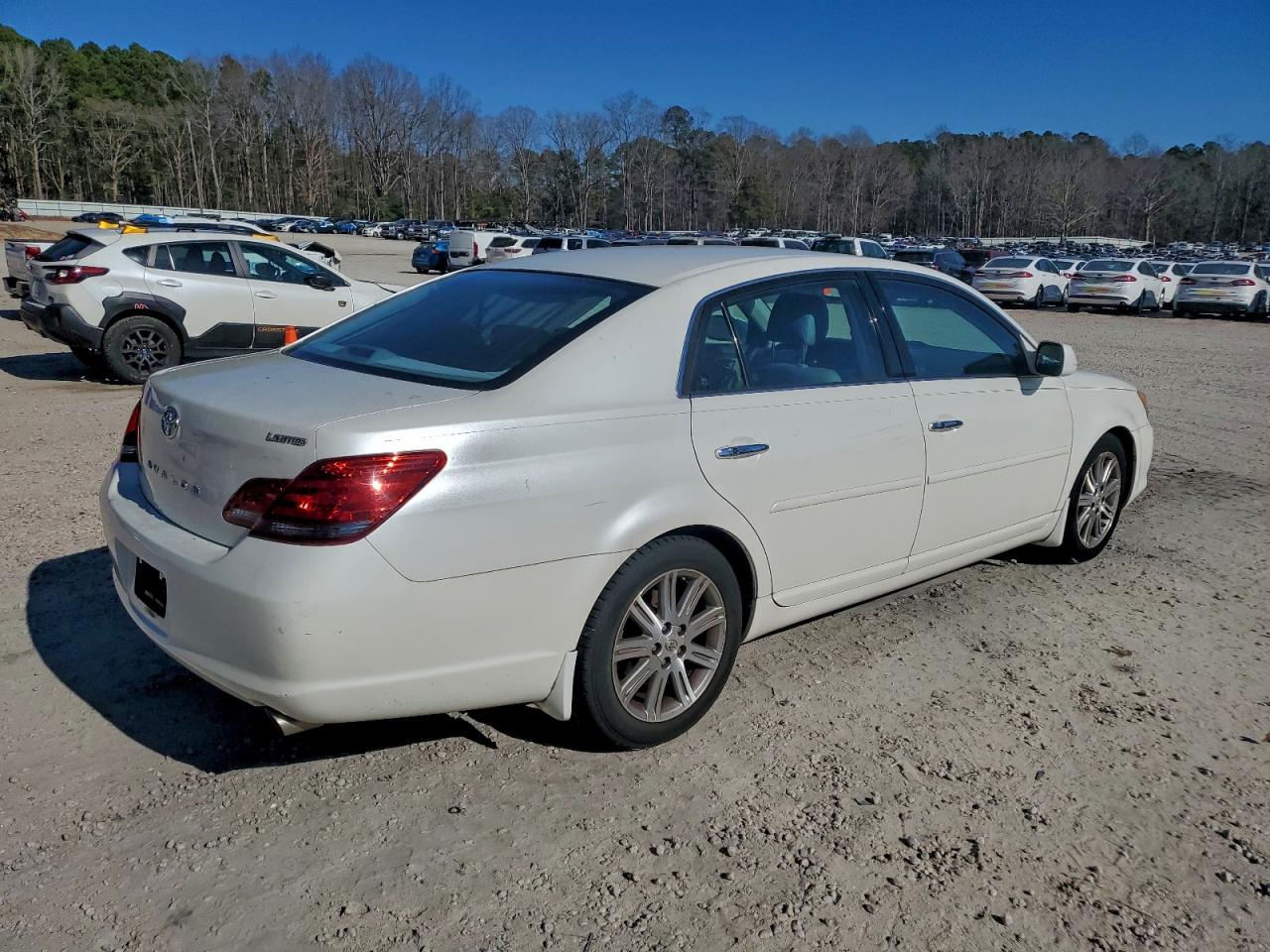 Toyota Avalon Xl Image 4