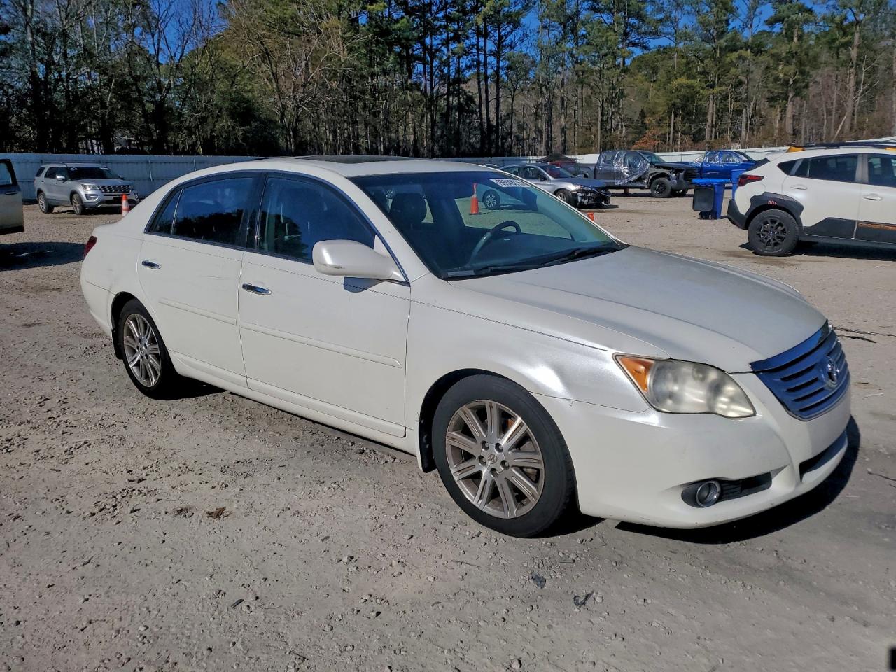 Toyota Avalon Xl Image 3