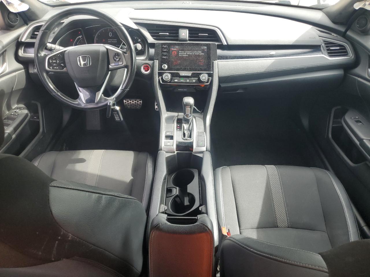 Honda Civic Sport Image 4