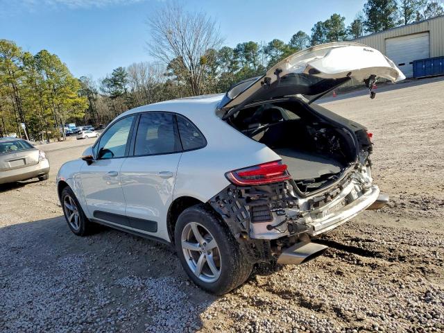 Porsche Macan Image 9