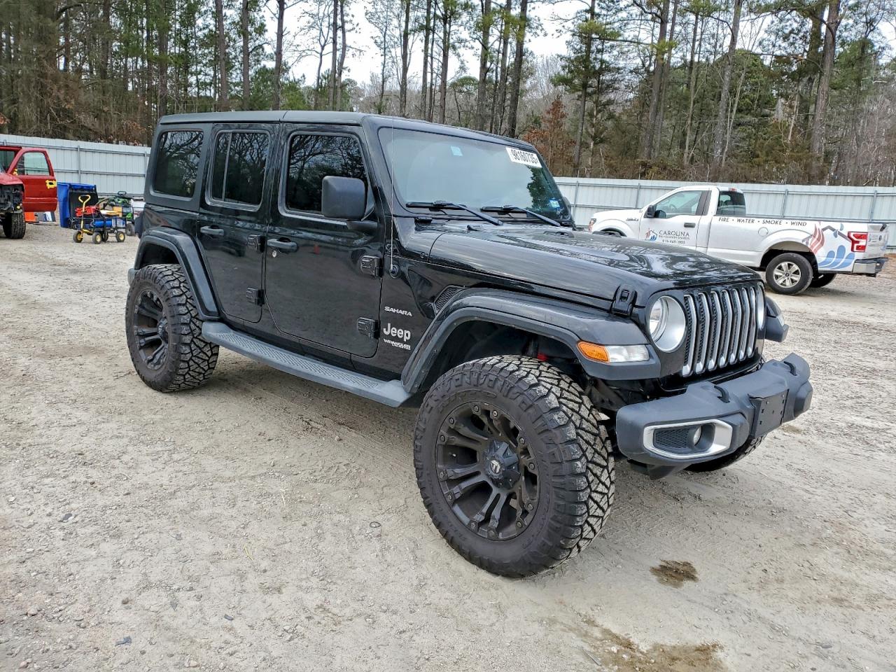 Jeep Wrangler Sahara Image 10