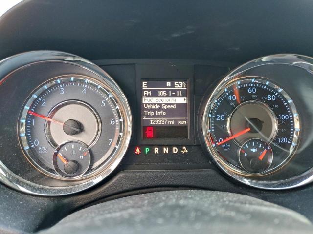 Chrysler Minivan Touring L Image 4