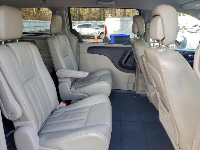 Chrysler Minivan Touring L Image 9