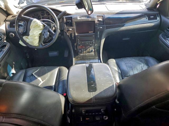 Cadillac Escalade Ext Image 6