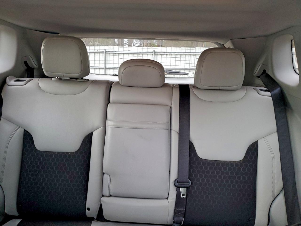 Jeep Compass Latitude Image 8