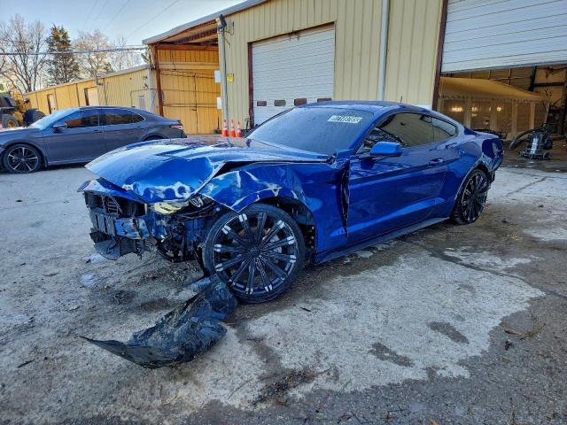  Salvage Ford Mustang