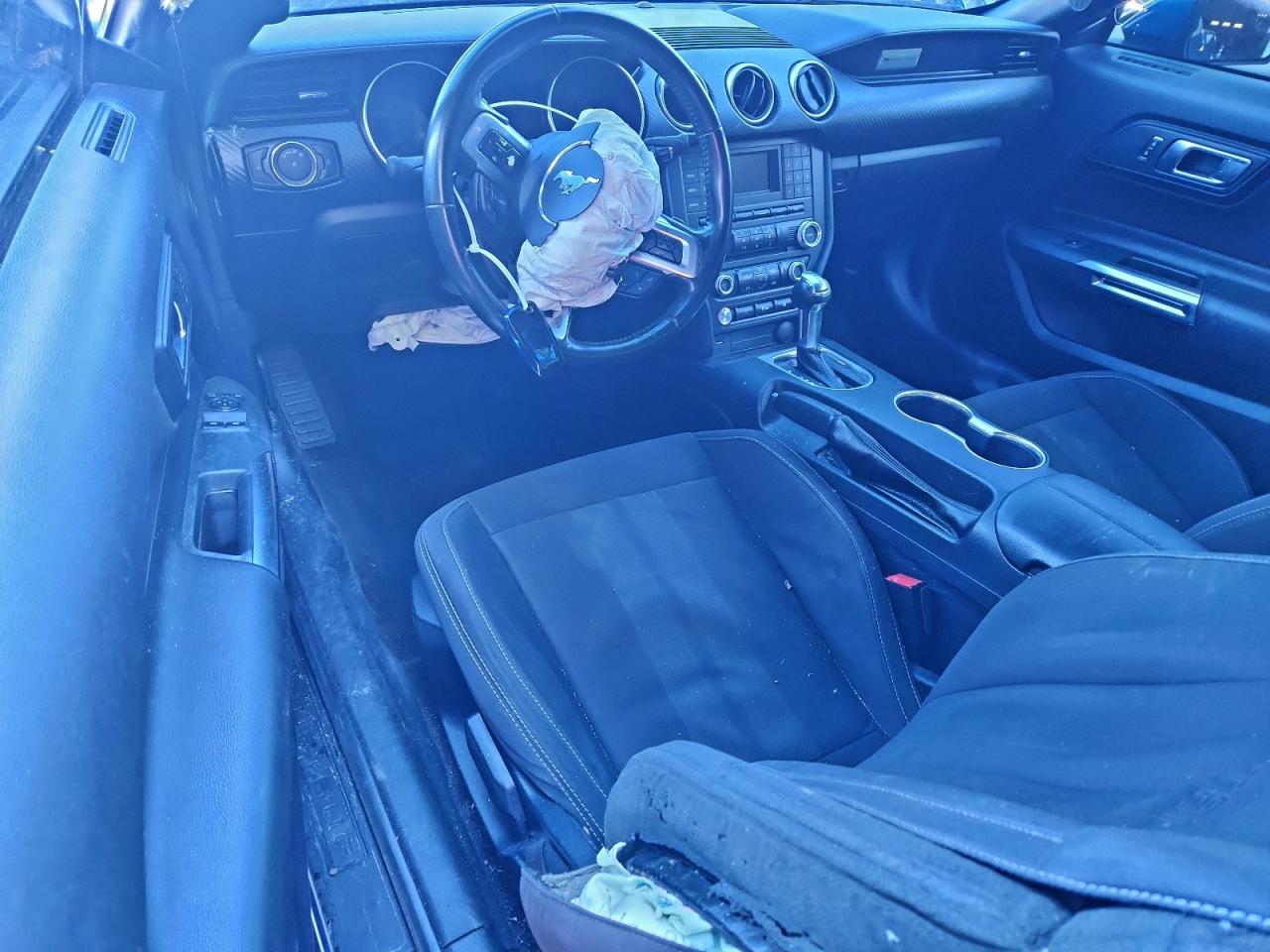 Ford Mustang Image 7