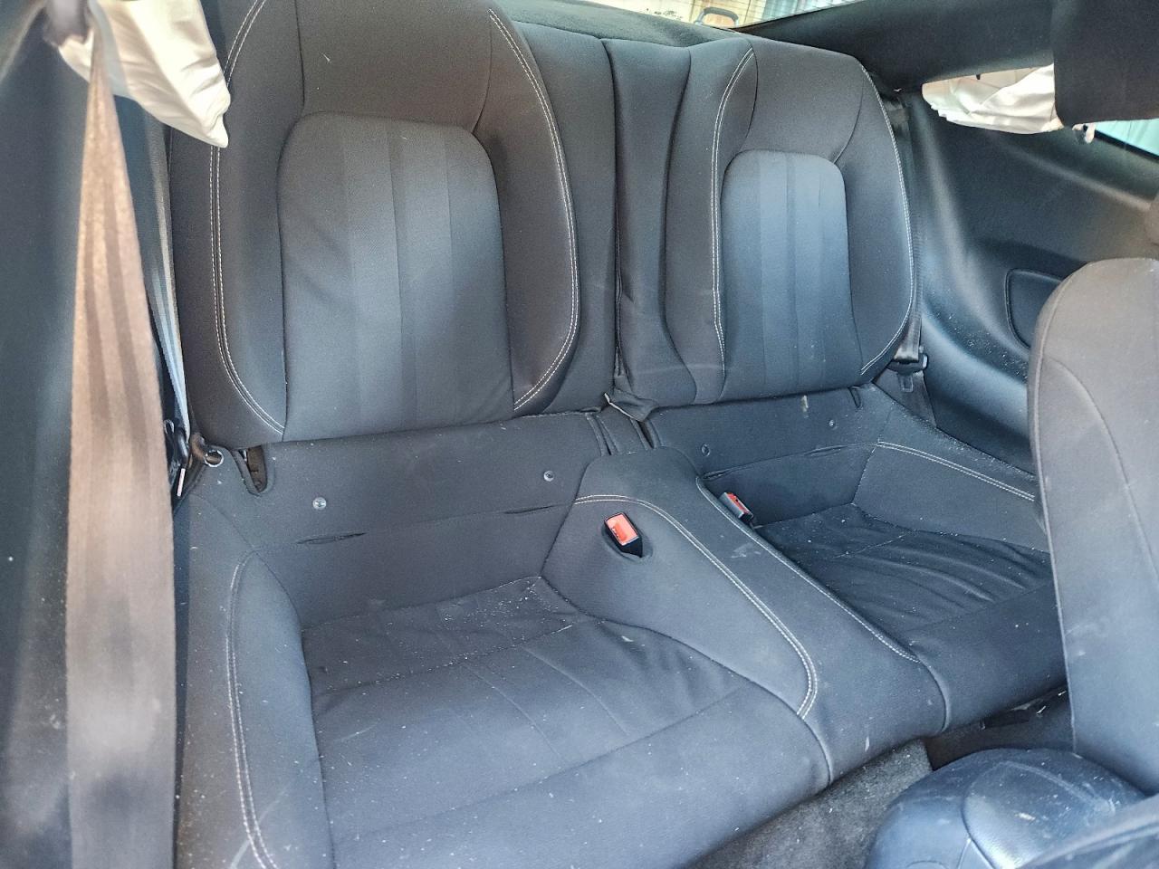 Ford Mustang Image 8