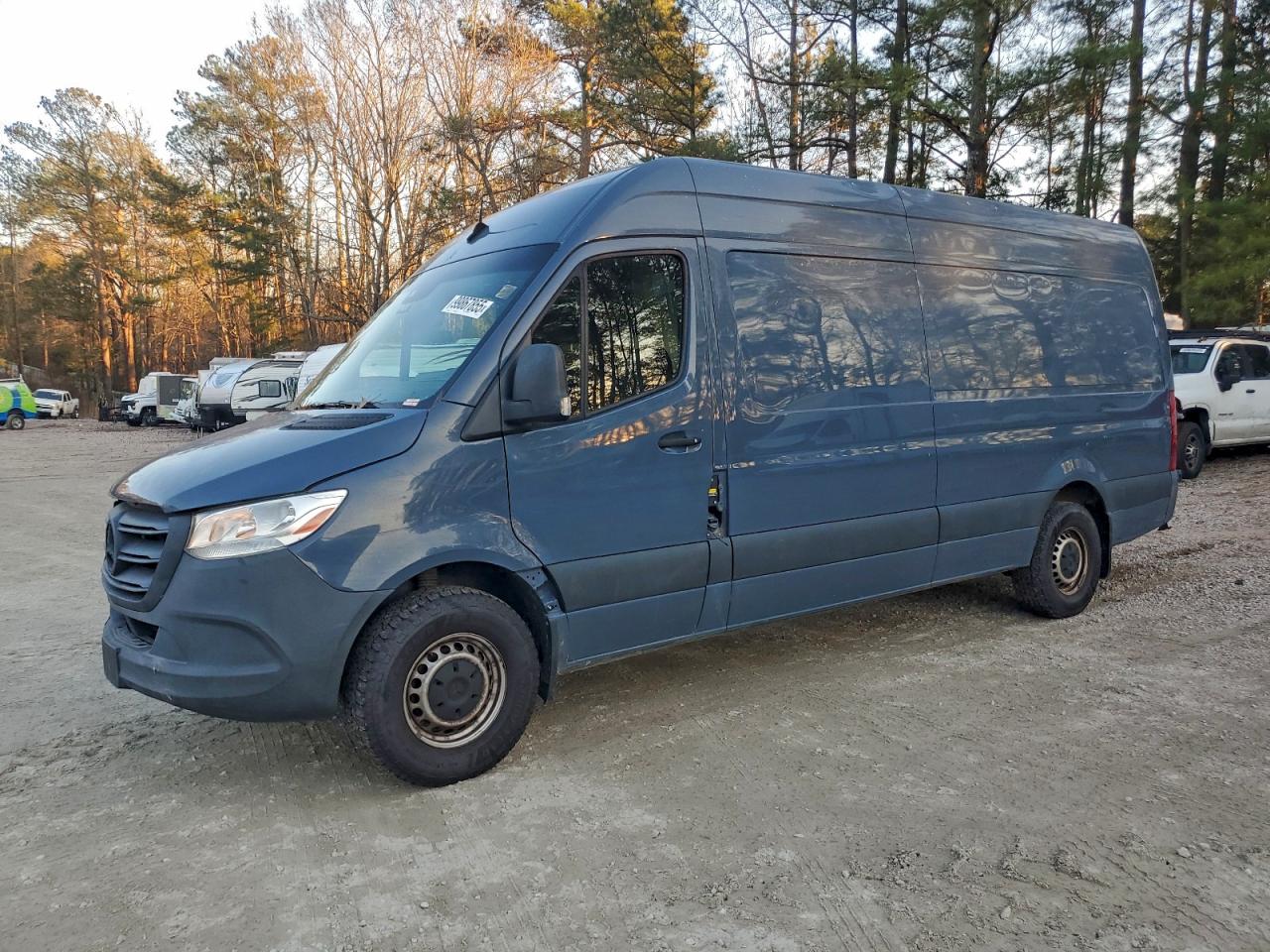 Mercedes-Benz Sprinter 2500 Image 1